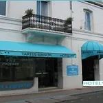 Les Du Phoebus 住宿加早餐酒店 2*