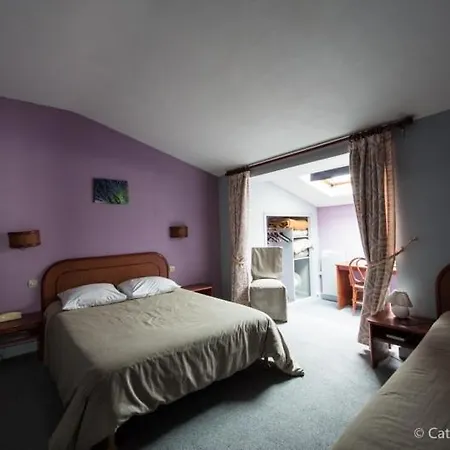 Phoebus Hotel 2*
